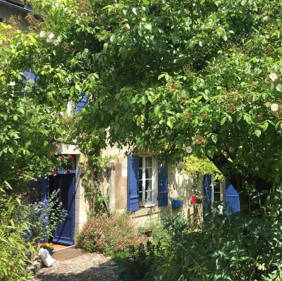 Grange Bleuet Bed & Breakfast Aubeterre-sur-Dronne Exterior photo